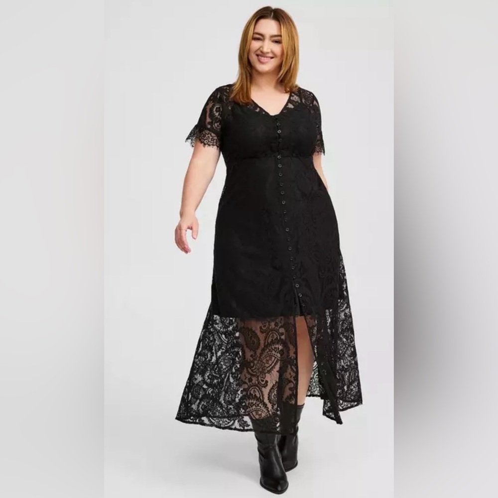Torrid Maxi Lace Dress Button Front A-Line Sz 00 (M) Black Witchy Dark Goth Long - Picture 2 of 9